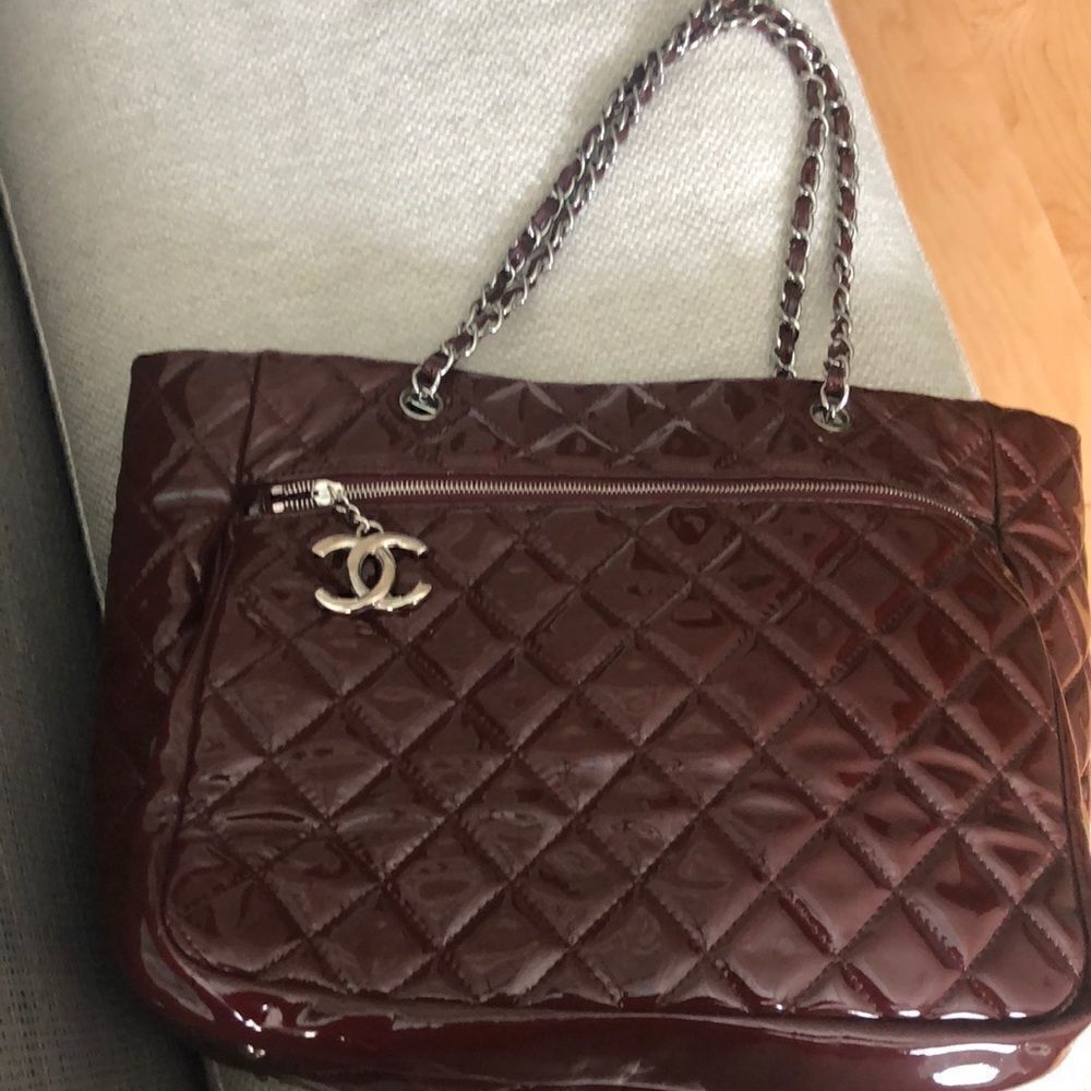 Stunning Authentic Chanel Burgundy Tote Bag